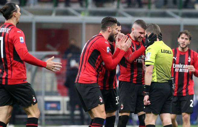 Milan-Spezia 1-2 ¿Se puede repetir el partido por error del árbitro?  - Corriere.it