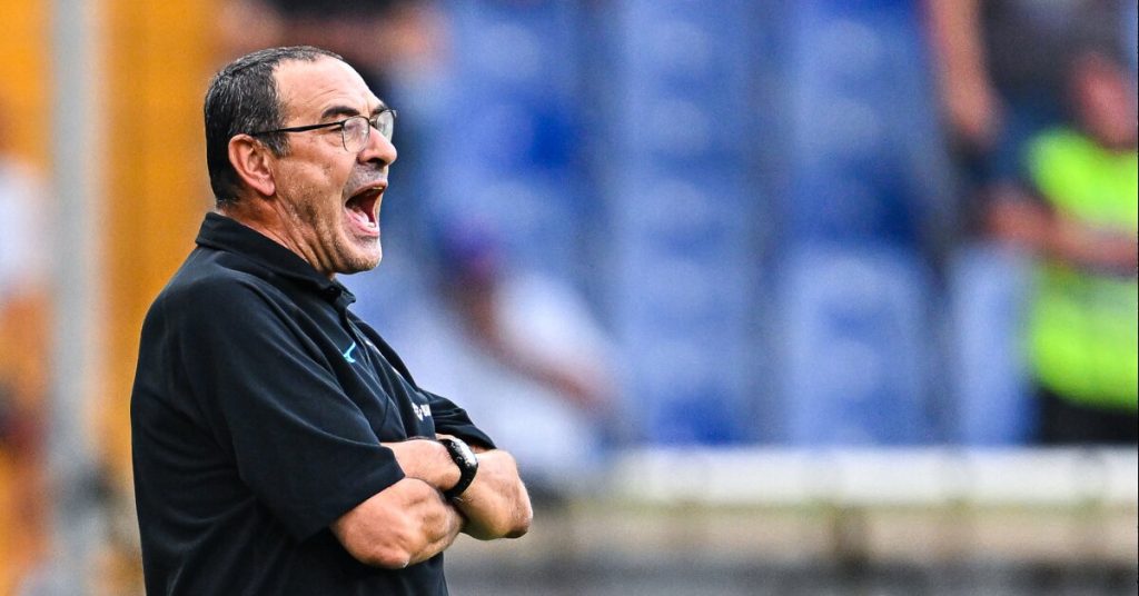 Las acusaciones de Sarri contra los árbitros tras el Lazio-Napoli, el fiscal general de la FIFA abre un expediente